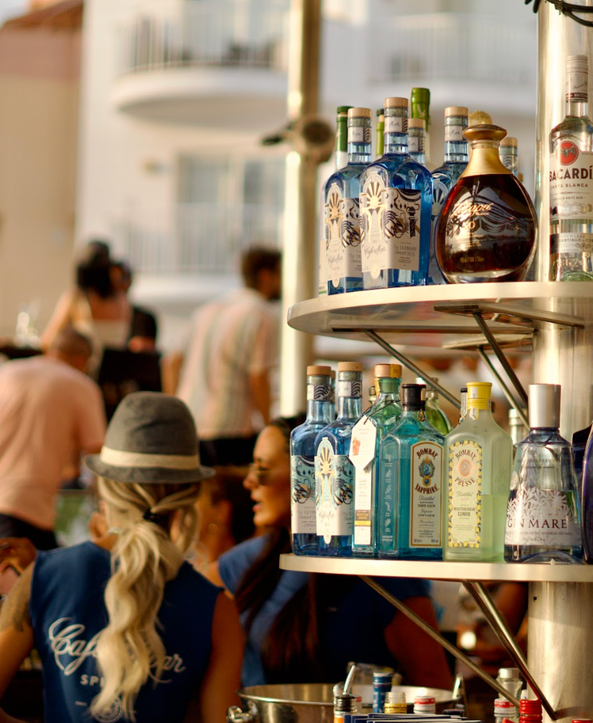 Café del Mar lifestyle moment