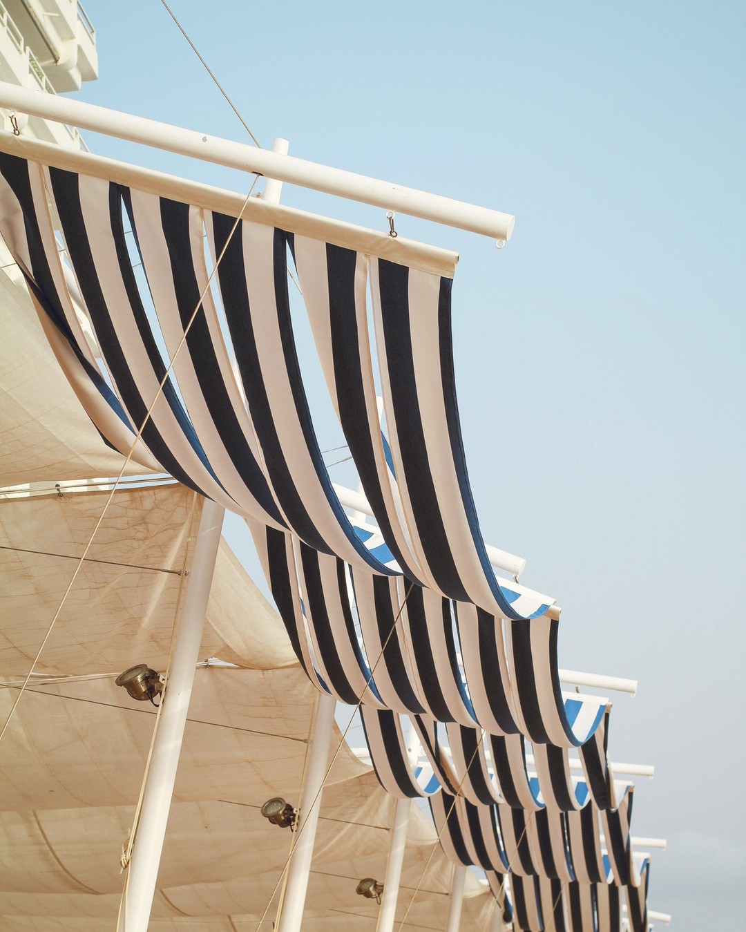 Café del Mar lifestyle moment