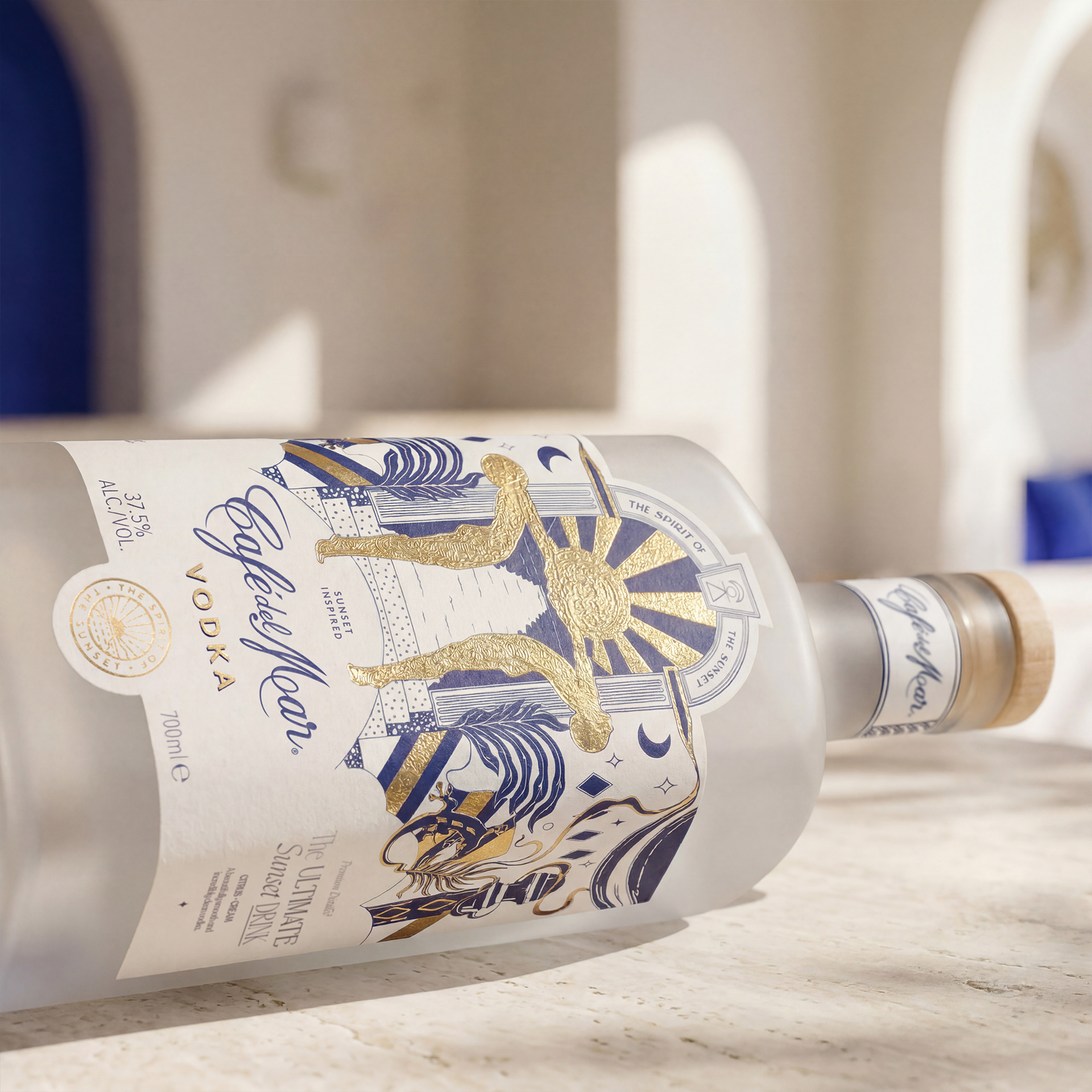 Café del Mar cocktail serve