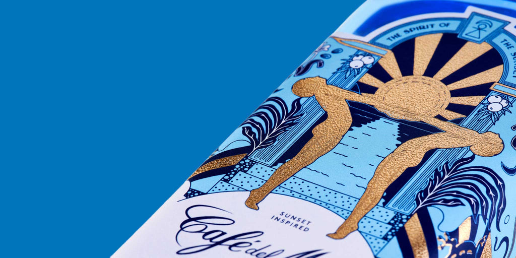 A close up of the label of a bottle of Café del Mar Gin